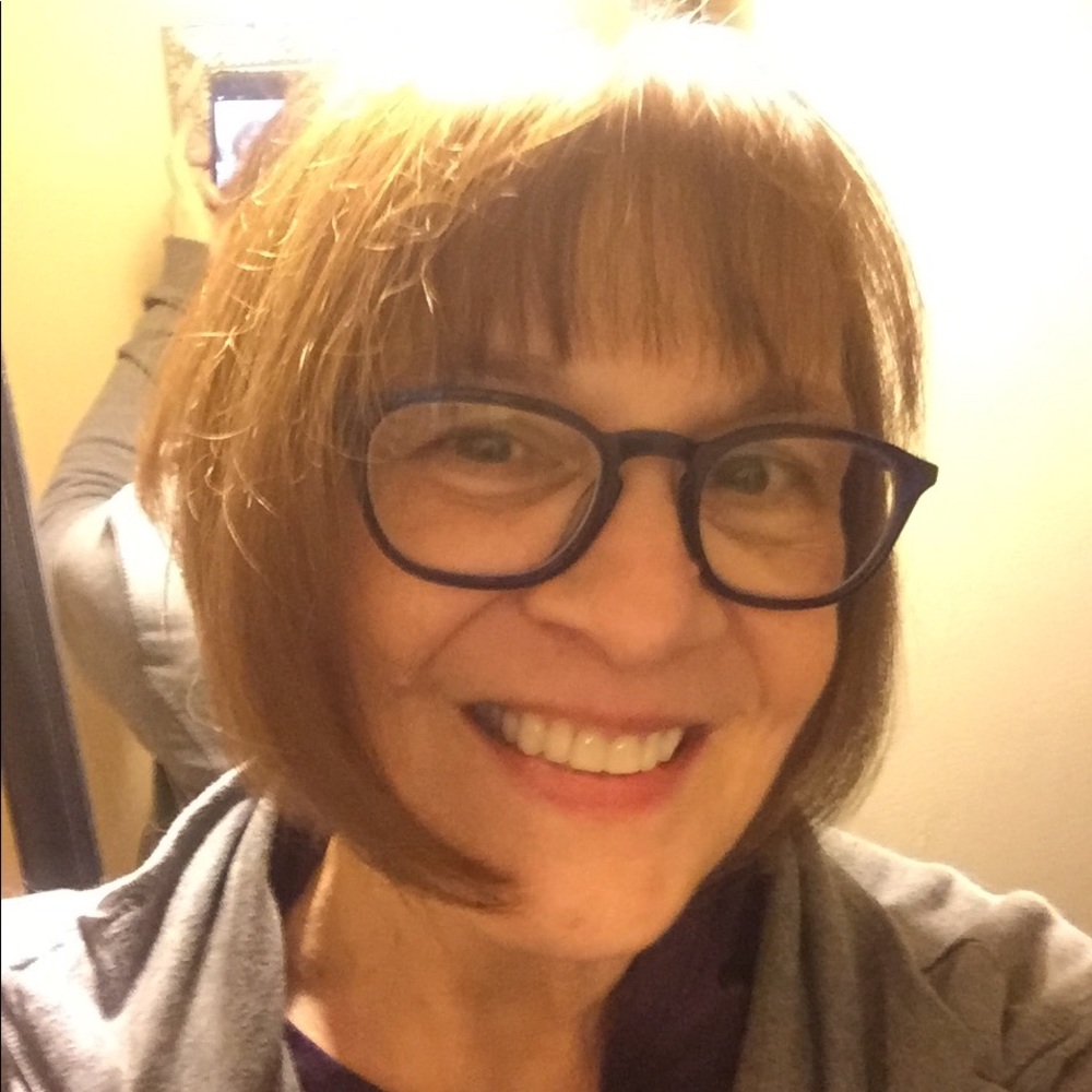 Meet your Posher, Lorraine